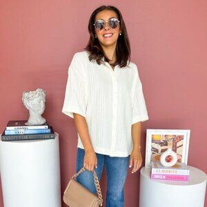 Umgee Ivory Shortsleeve Button Down Top - Medium